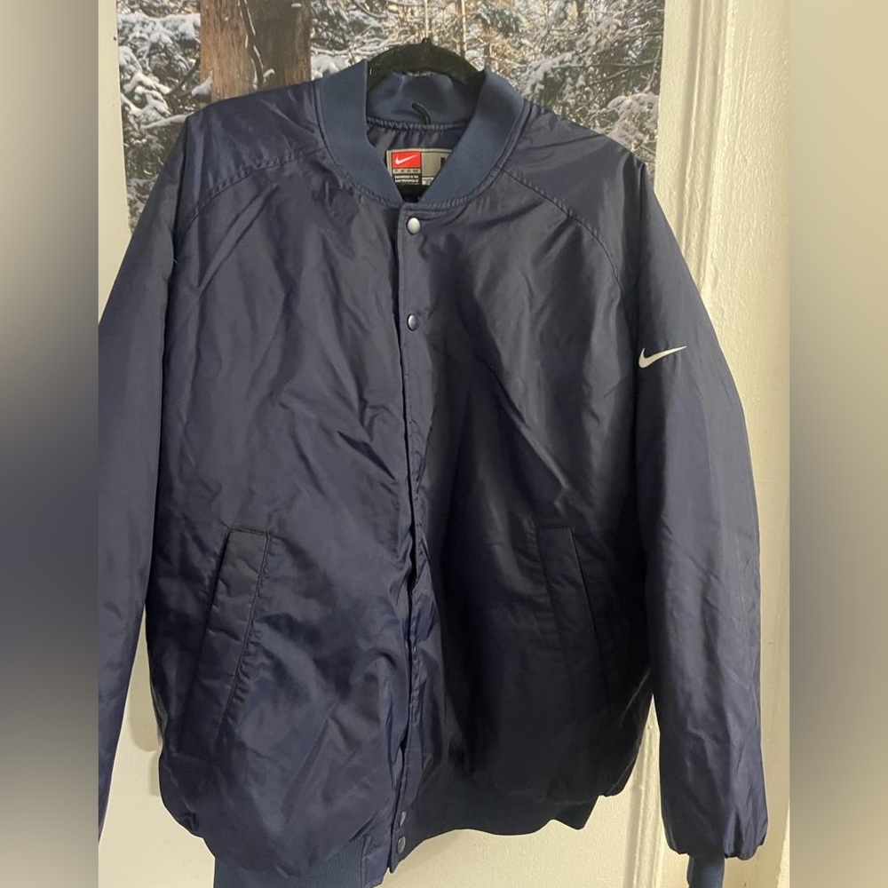 Men’s jacket, navy blue. Size L. Brand new condition- never worn.